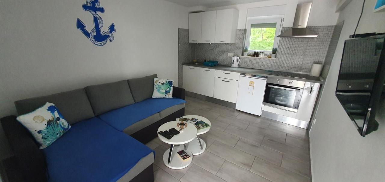 Sound Of The Sea Apartment Vrsi Exterior photo